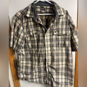 Men’s Carhartt button-up